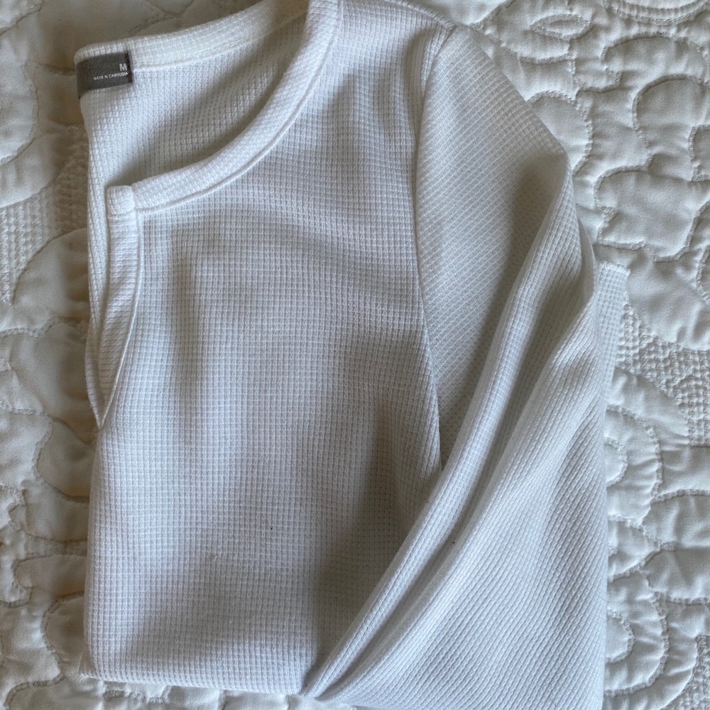 Women’s Long Sleeve Henley Top